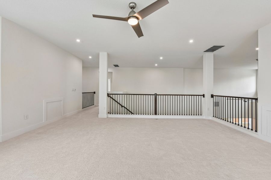 Spacious, unfurnished interior of a new home in Sauls Ranch, Round Rock (Image 23).
