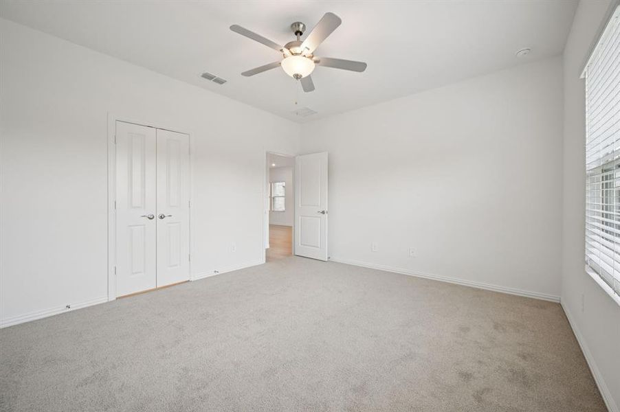 Photo is not of the actual home, but is an inspirational photo of builder’s model home and may depict options, furnishings, and/or decorator features that are not included.