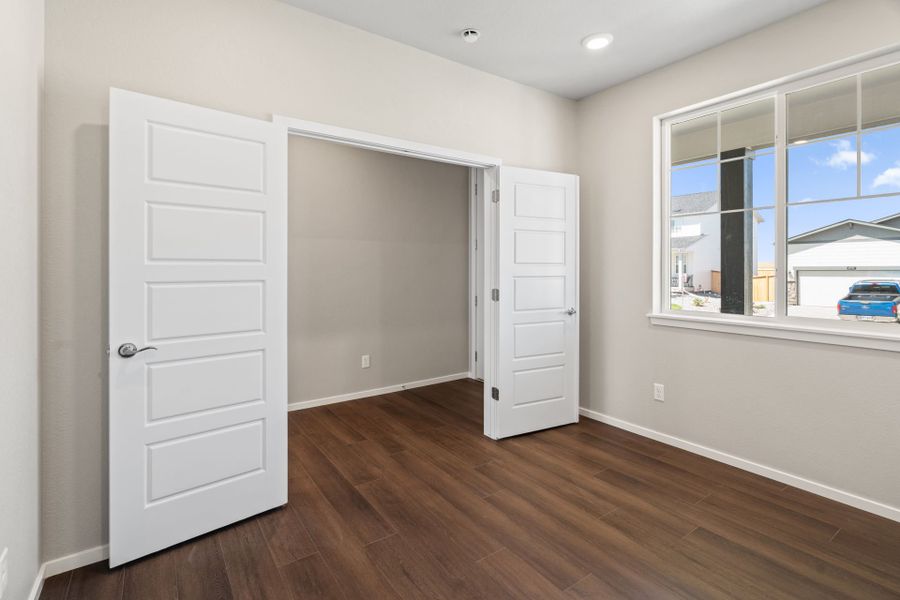 Spacious, unfurnished interior of a new home in Wolf Creek Run West, Strasburg (Image 11).