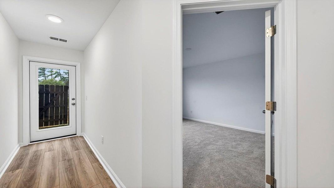 Spacious, unfurnished interior of a new home in , North Charleston (Image 14).