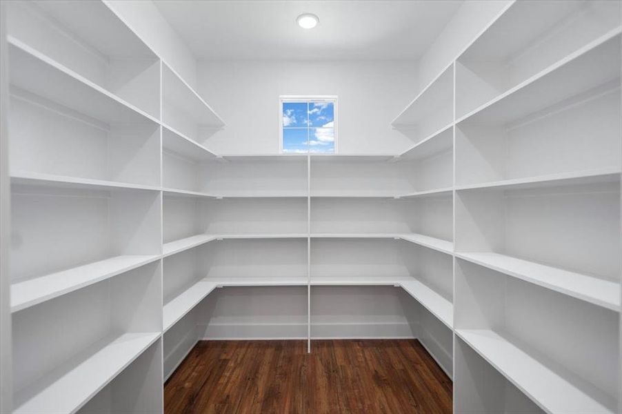 Spacious, unfurnished interior of a new home in , Lindale (Image 37).