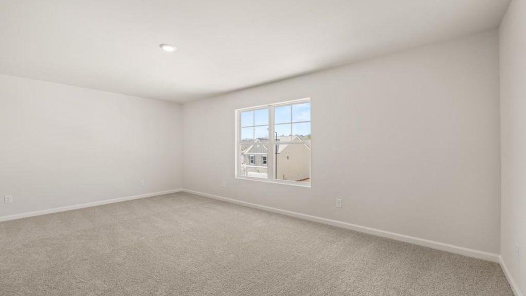 Spacious, unfurnished interior of a new home in Oaks at Cedar Grove, Fairburn (Image 21).