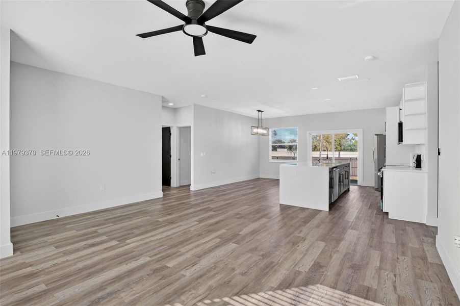 Spacious, unfurnished interior of a new home in , Lehigh Acres (Image 20). Spacious, unfurnished interior of a new home in , Lehigh Acres (Image 20).