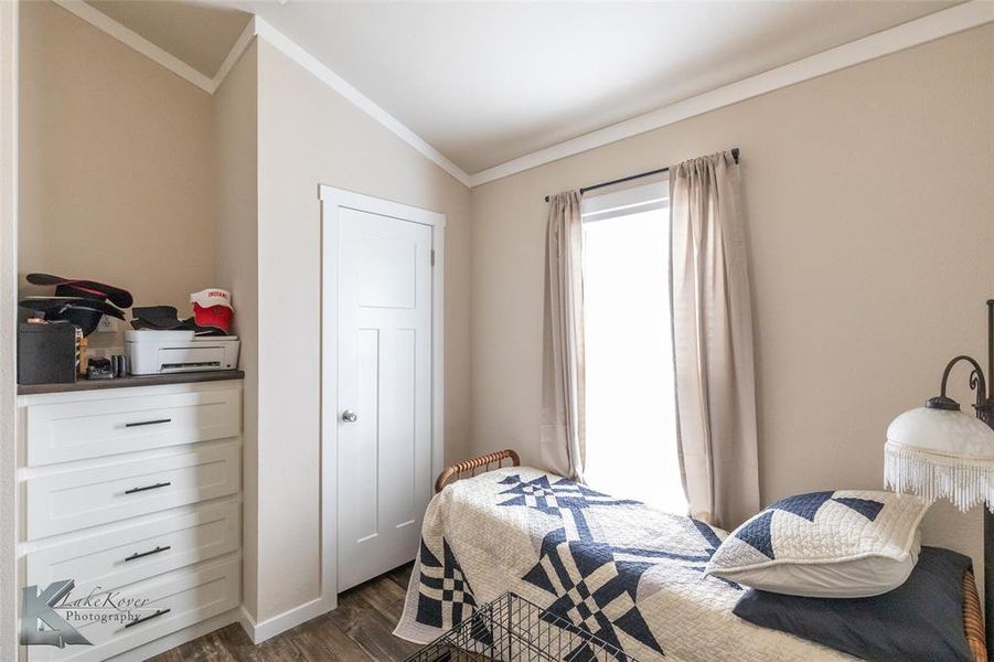 Furnished interior view inside a new home in , Abilene (Image 12).