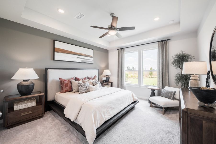 Representative furnished interior of a home built from the Yellowstar by Tri Pointe Homes in Mason Woods, Cypress (Image 44).