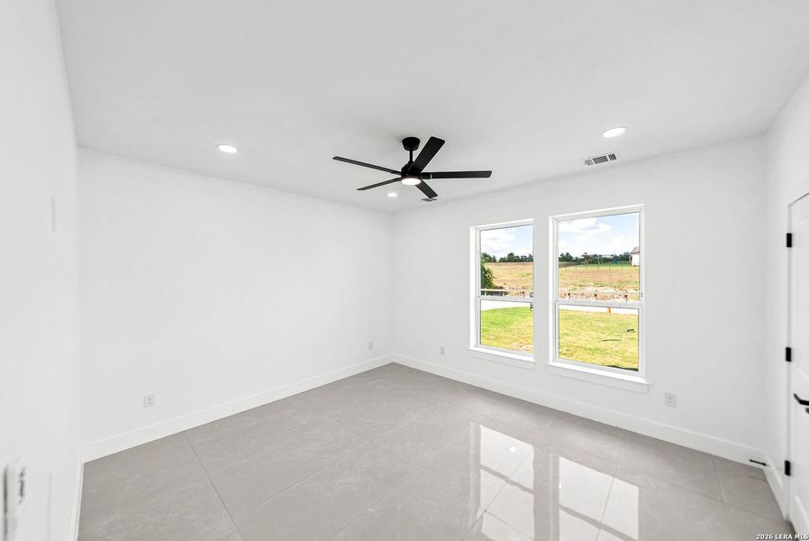 Spacious, unfurnished interior of a new home in , Kyle (Image 22).