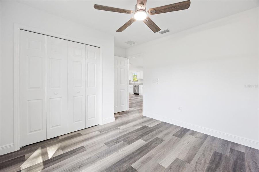 Spacious, unfurnished interior of a new home in , Summerfield (Image 11).