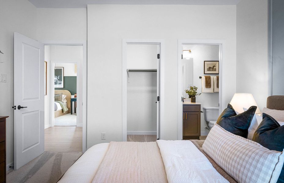 Representative furnished interior of a home built from the Sanford by Pulte Homes in Kuempel Farms, Pflugerville (Image 70).