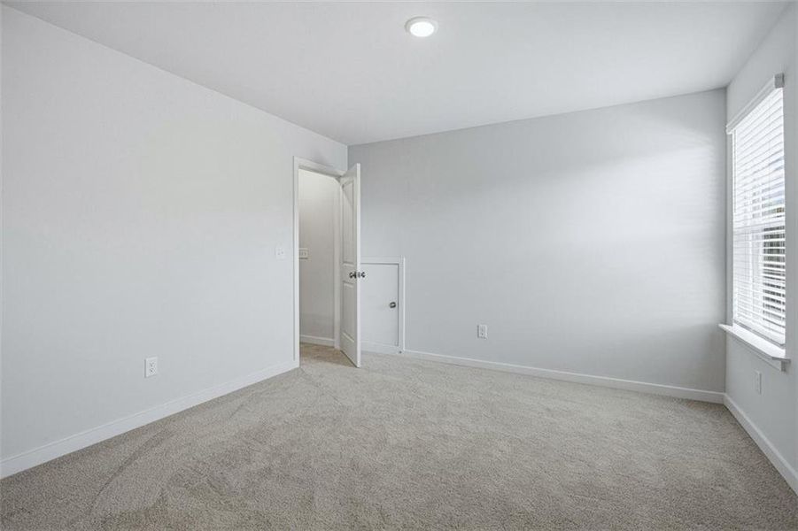 Spacious, unfurnished interior of a new home in Conner Farm, Dawsonville (Image 18).