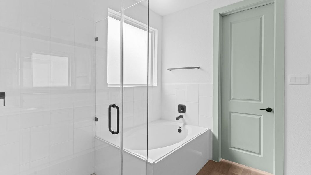 Furnished interior view inside a new home in Alexander, Pearland (Image 4).