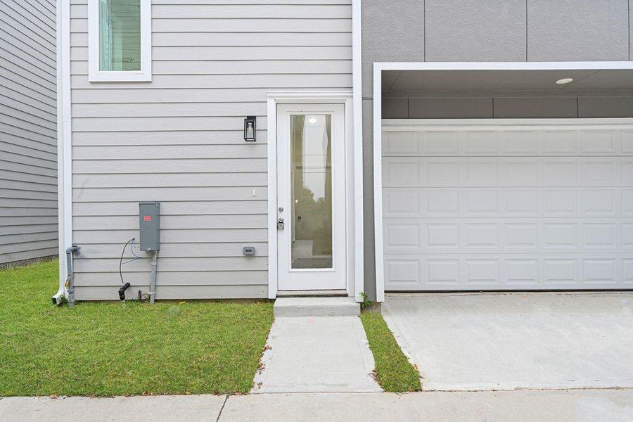 Exterior details and patio area of a home in , Houston (Image 21). Exterior details and patio area of a home in , Houston (Image 21).