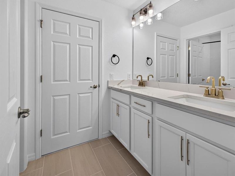 Furnished interior view inside a new home in Storey Creek, Kissimmee (Image 33).
