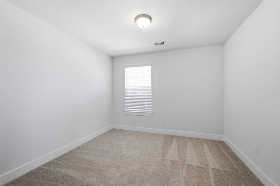 Spacious, unfurnished interior of a new home in Magnolia Springs, Montgomery (Image 30).