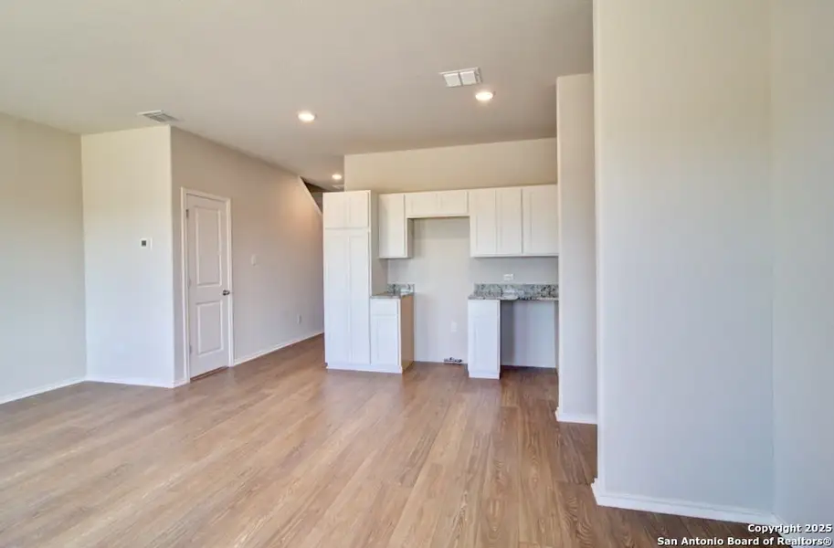 Spacious, unfurnished interior of a new home in Prairie Green, Converse (Image 3).