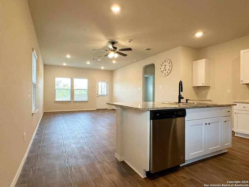 Image 37 of a home in Stoney Creek. Image 37 of a home in Stoney Creek.