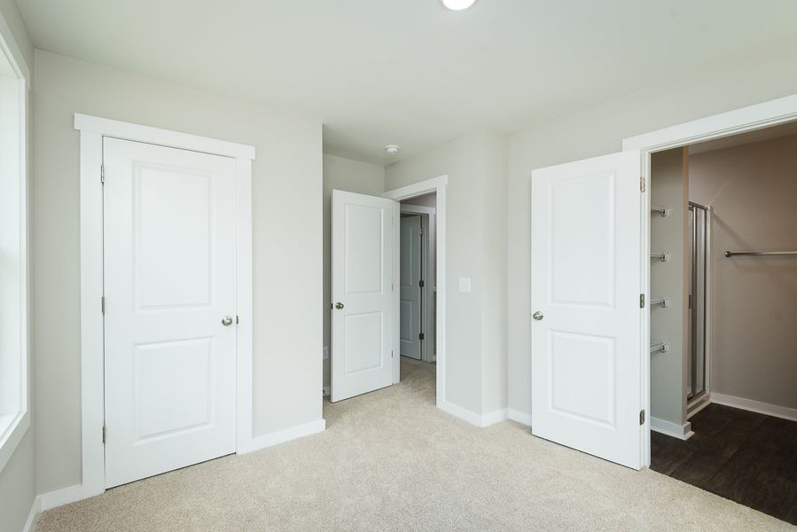 Representative unfurnished interior of a home built from the Jefferson (FP) by Foundation Home Builders LLC in Pinnix Loop, Burlington (Image 17).