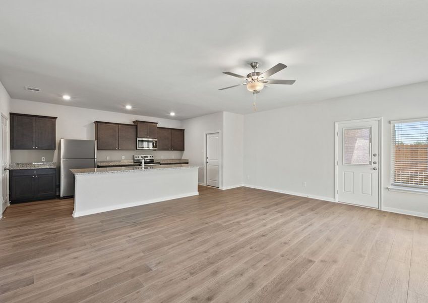 Representative unfurnished interior of a home built from the Azalea by LGI Homes in Southaven, Hutchins (Image 9).