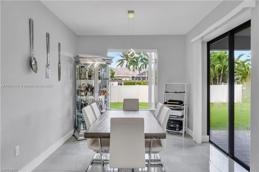 Furnished interior view inside a new home in , Cape Coral (Image 29). Furnished interior view inside a new home in , Cape Coral (Image 29).