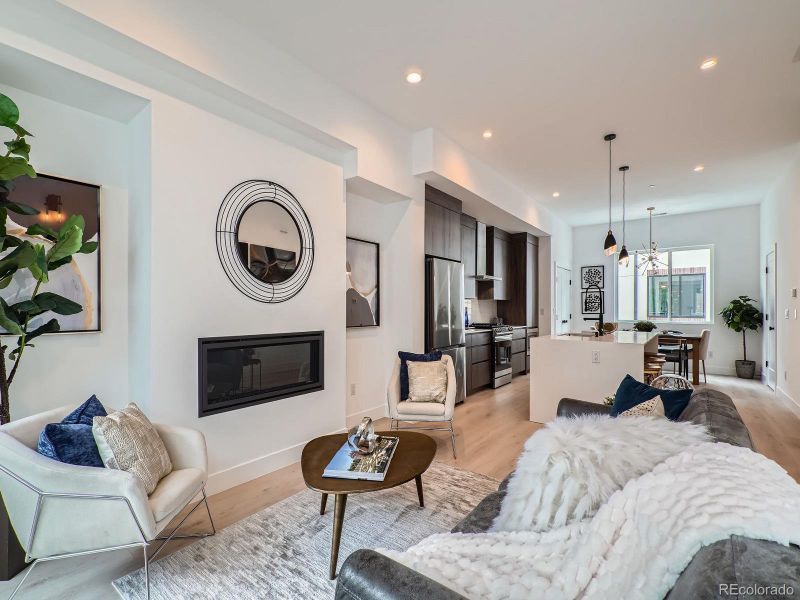 18 2nd Floor Living Room.jpg