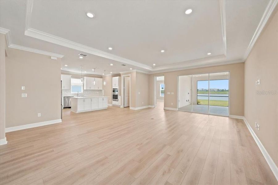 Spacious, unfurnished interior of a new home in Coasterra Community Group Page, Palmetto (Image 20).