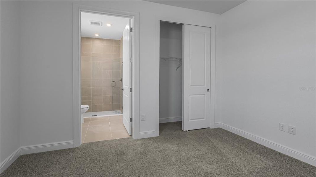 Spacious, unfurnished interior of a new home in Woodland Preserve, Parrish (Image 31).