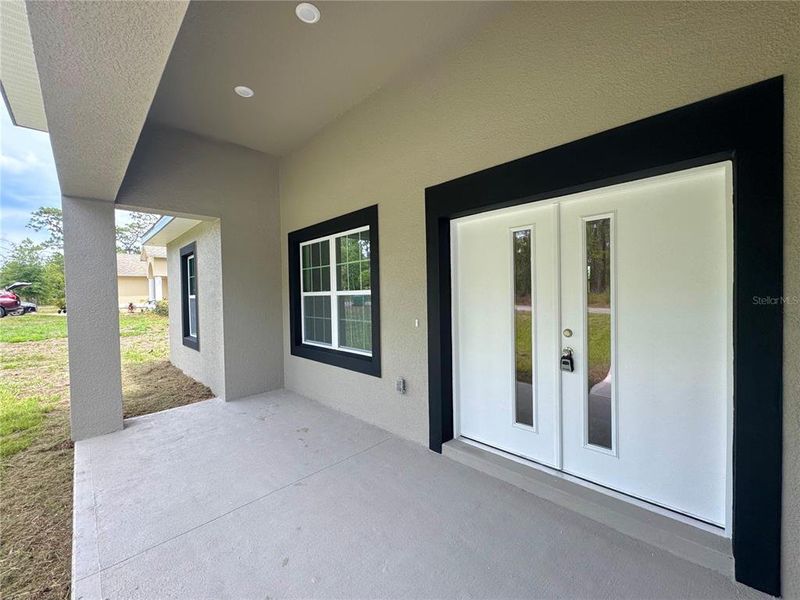 Spacious, unfurnished interior of a new home in , Dunnellon (Image 13).