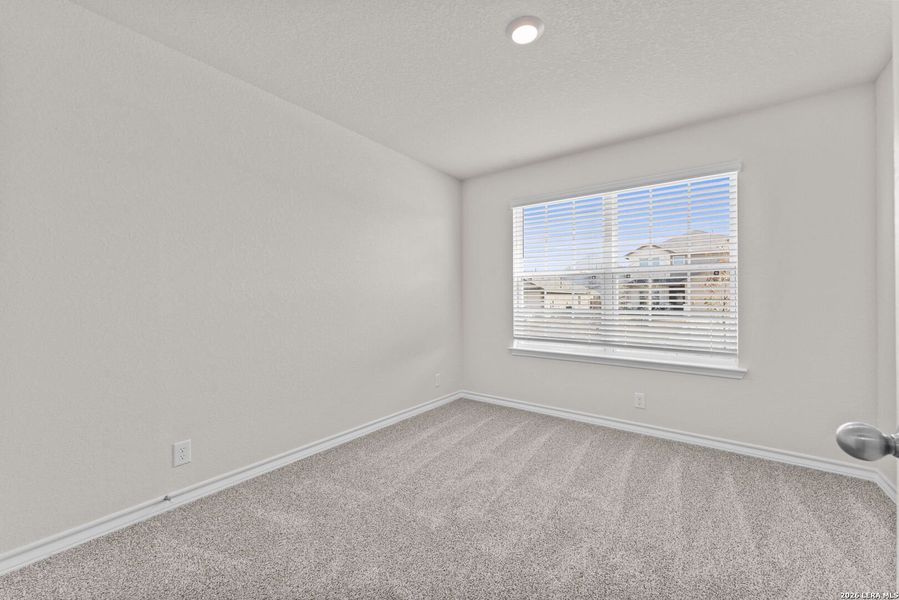 Spacious, unfurnished interior of a new home in Steele Creek, Cibolo (Image 8).