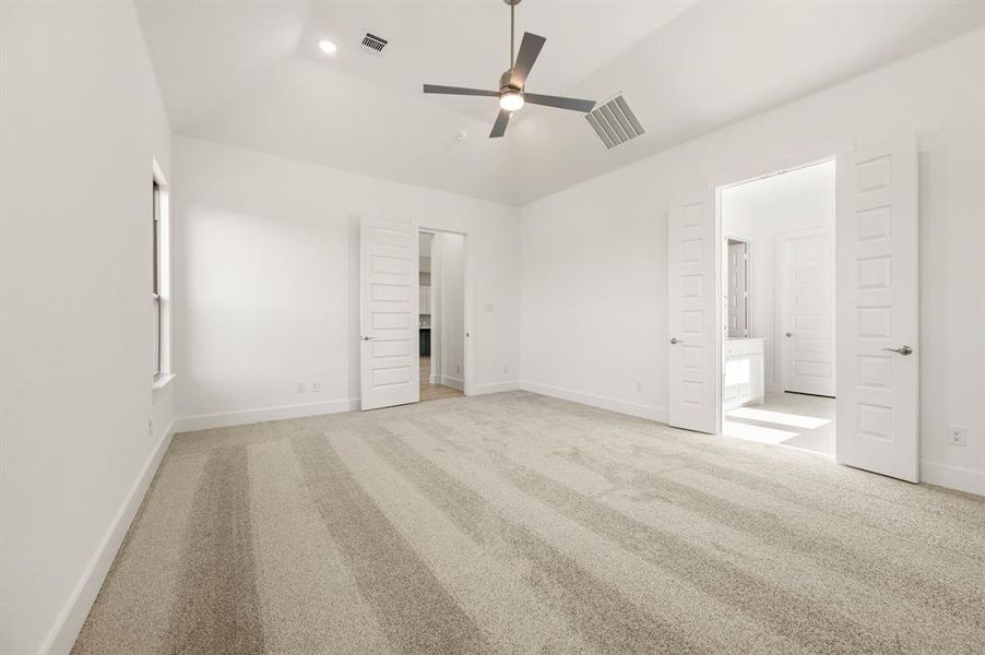 Spacious, unfurnished interior of a new home in Settlers Glen, New Fairview (Image 34).