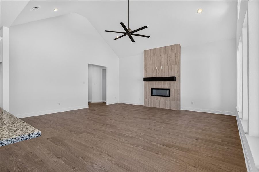Spacious, unfurnished interior of a new home in Monarch Manor, Poolville (Image 29).