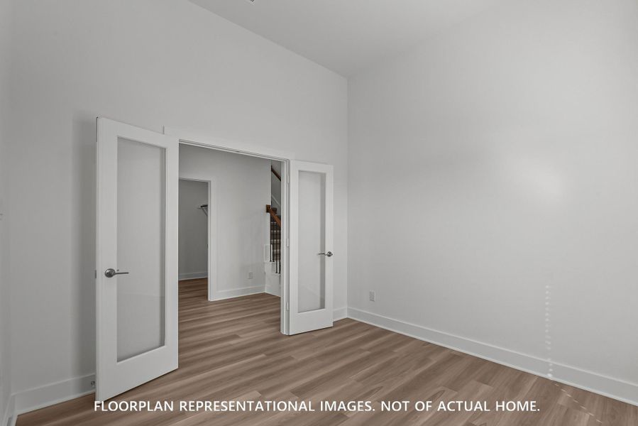 Spacious, unfurnished interior of a new home in Sorella, Tomball (Image 13).