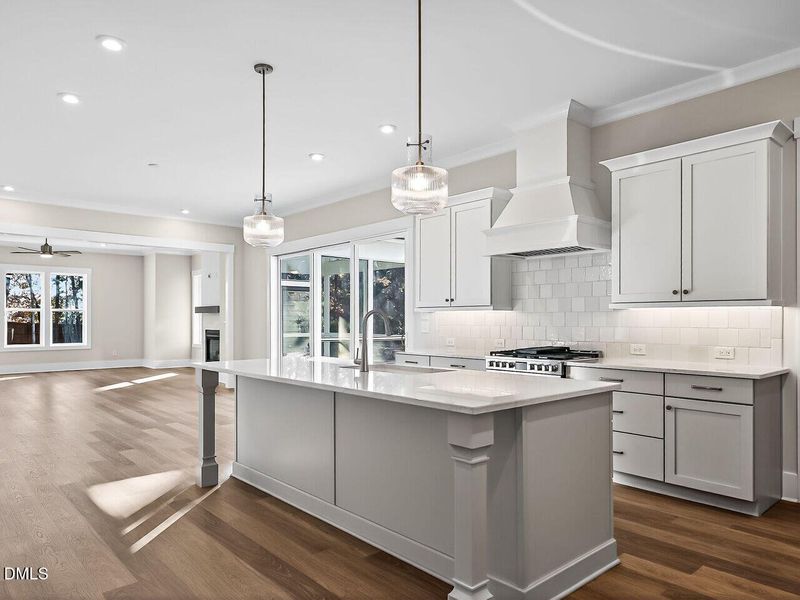 007-1280x960-kitchen