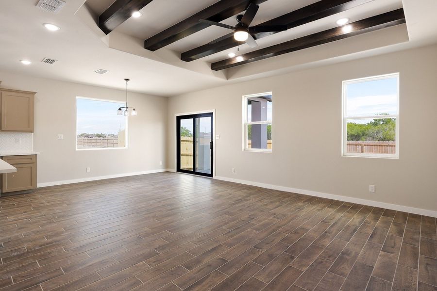Spacious, unfurnished interior of a new home in Paloma Ranch, Harlingen (Image 7).