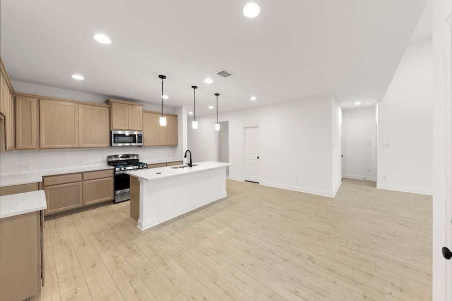 Representative furnished interior of a home built from the Honor by Rockwell Homes in Creekside, Royse City (Image 17).