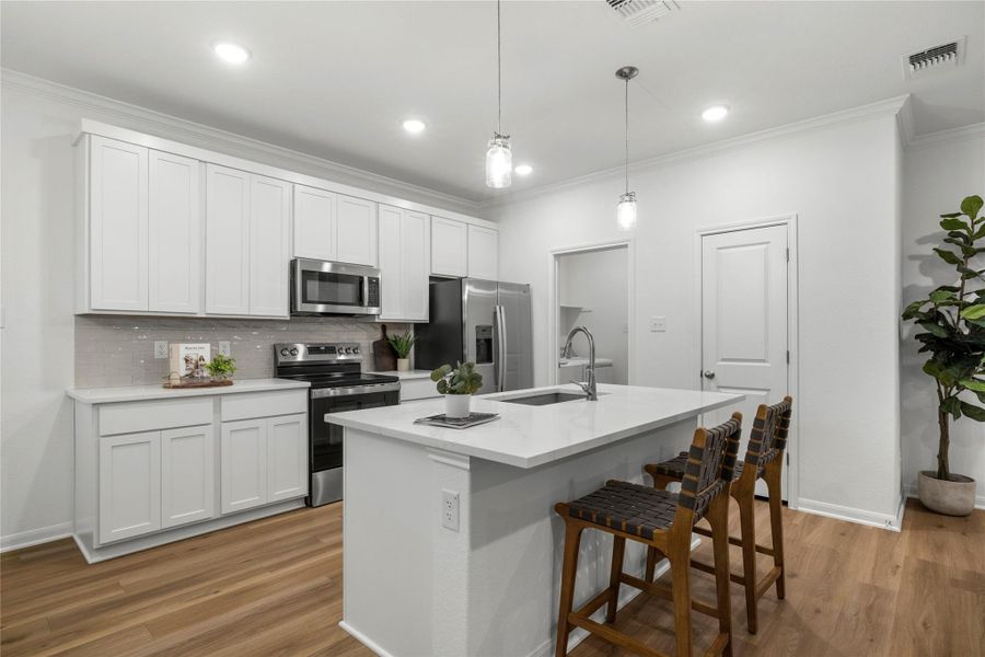 Furnished interior view inside a new home in , Temple (Image 30).