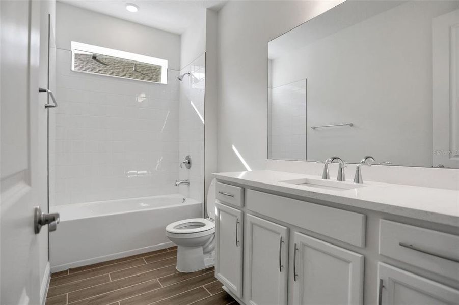 Furnished interior view inside a new home in Seaire, Parrish (Image 13).