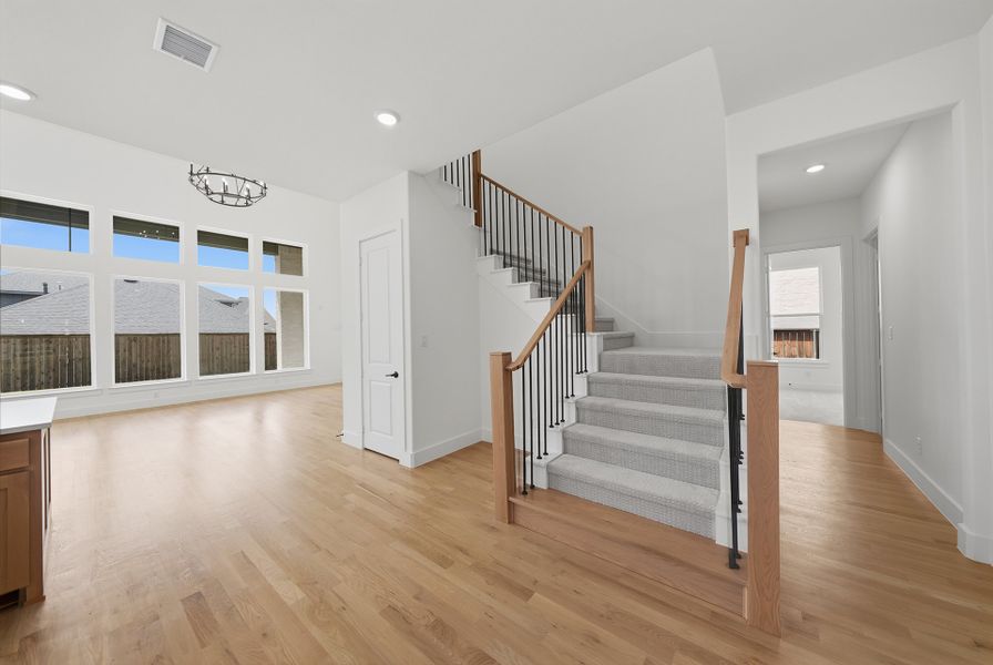 Spacious, unfurnished interior of a new home in Estates at Rockhill, Frisco (Image 20). Spacious, unfurnished interior of a new home in Estates at Rockhill, Frisco (Image 20).