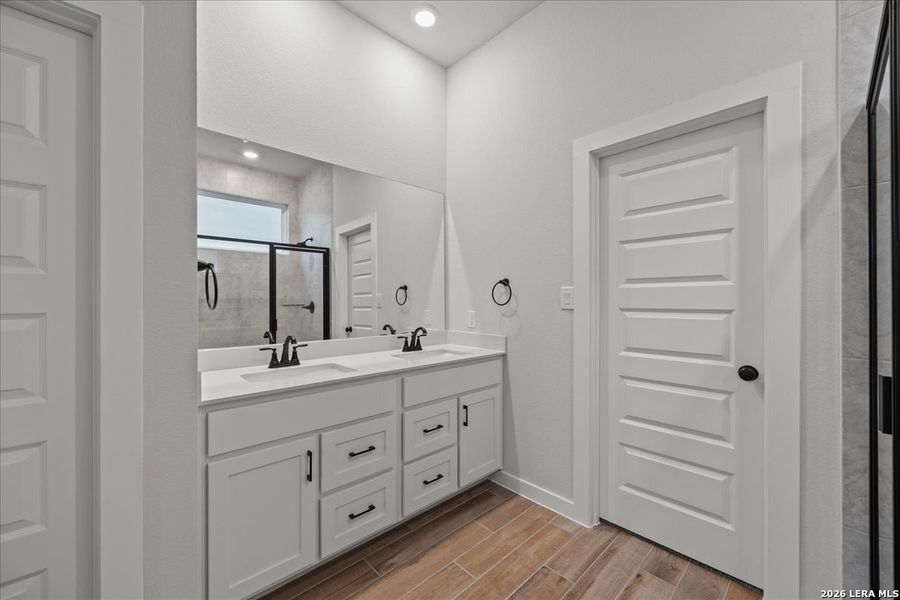 Furnished interior view inside a new home in Legacy at Lake Dunlap, New Braunfels (Image 12).