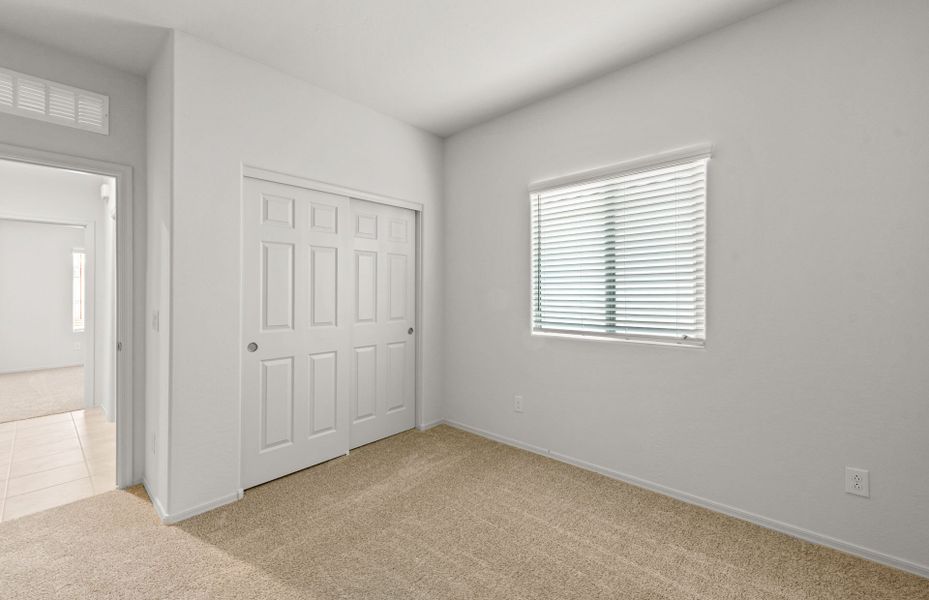 Spacious, unfurnished interior of a new home in El Rancho Santa Rosa, Maricopa (Image 18).