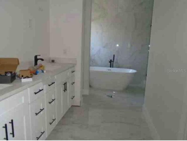 Furnished interior view inside a new home in , Tampa (Image 5).