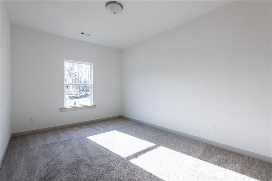 Spacious, unfurnished interior of a new home in , Lawrenceville (Image 23).