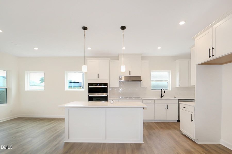 WG 61 - Charlotte - Kitchen (1)