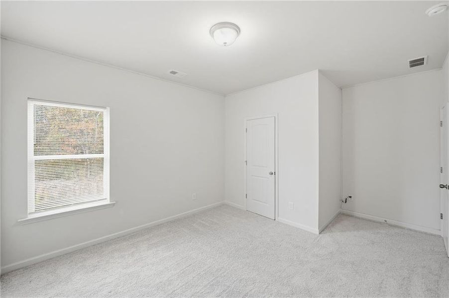 Spacious, unfurnished interior of a new home in , Cartersville (Image 30).