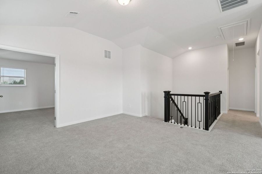Spacious, unfurnished interior of a new home in Royal Crest, San Antonio (Image 57). Spacious, unfurnished interior of a new home in Royal Crest, San Antonio (Image 57).