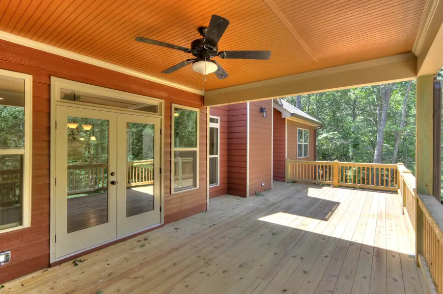 Representative exterior details of a home built from the The Huntleigh by Bamford and Company in Rowland Springs, Cartersville (Image 6).