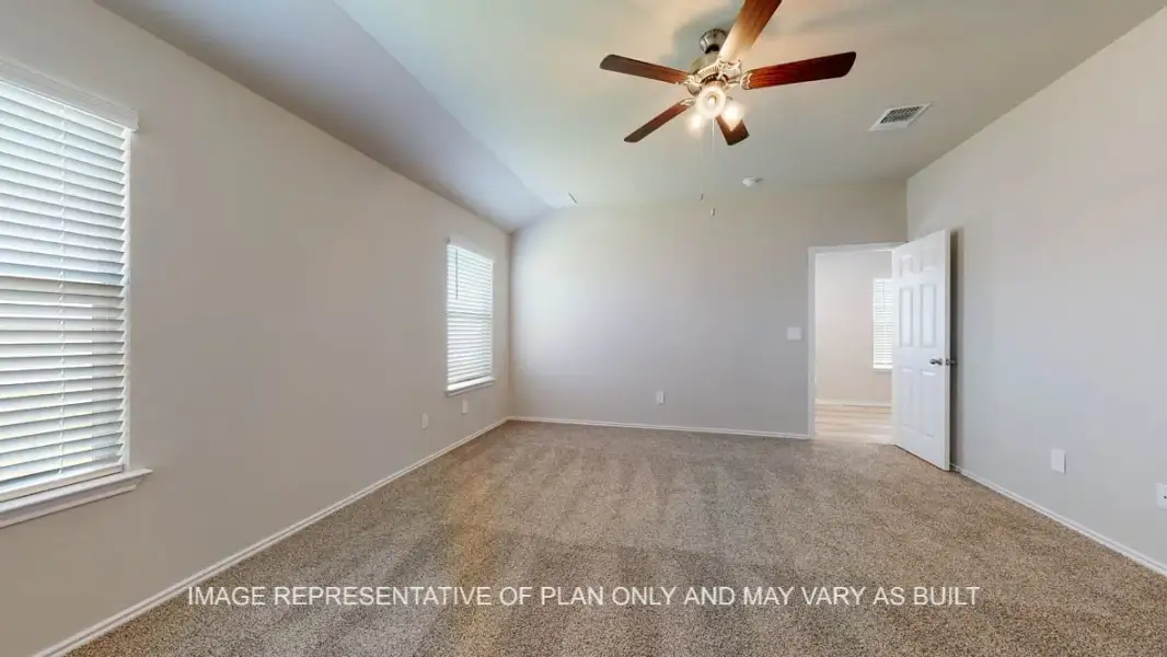 Representative unfurnished interior of a home built from the Seabrook by D.R. Horton in Wildwood Estates, Nolanville (Image 19).