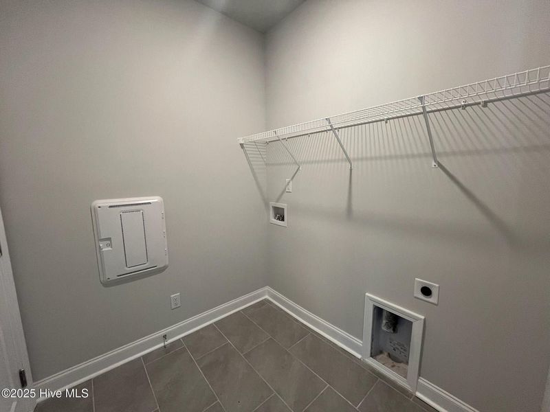 Spacious, unfurnished interior of a new home in Palmetto Creek, Bolivia (Image 16). Spacious, unfurnished interior of a new home in Palmetto Creek, Bolivia (Image 16).