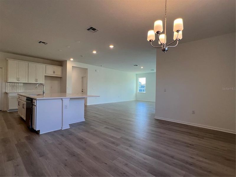 Spacious, unfurnished interior of a new home in Hills of Minneola, Minneola (Image 19).