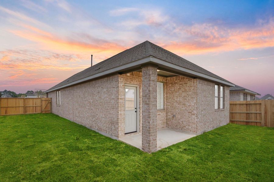 Exterior details and patio area of a home in Emory Glen, Magnolia (Image 4). Exterior details and patio area of a home in Emory Glen, Magnolia (Image 4).
