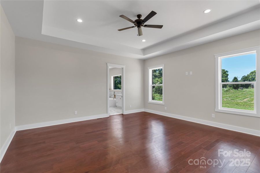 Spacious, unfurnished interior of a new home in , Kings Mountain (Image 32).