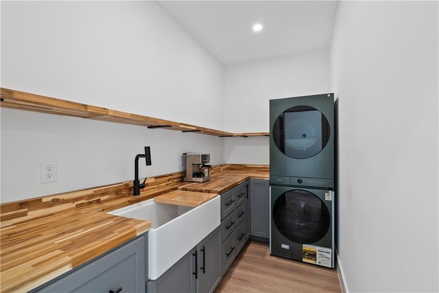 Image 37 of a home in .